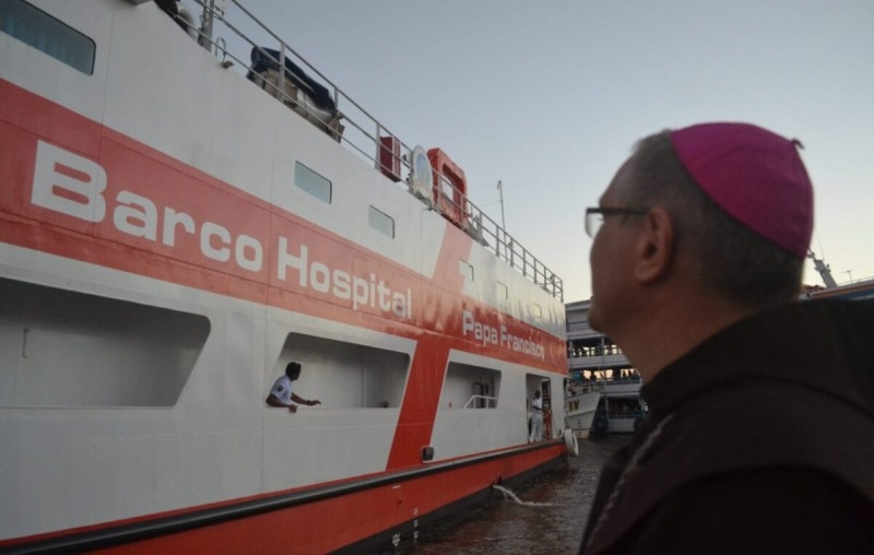 Prestes a completar um ano, Barco-Hospital Papa Francisco se une na luta contra a Covid-19