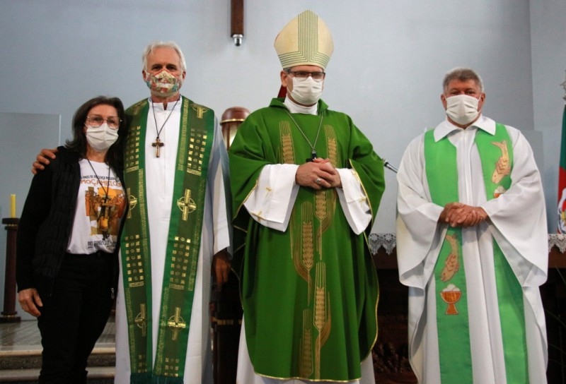Diocese de Caxias e Regional Sul 3 celebram envio de padre e leiga para Missão em Moçambique
