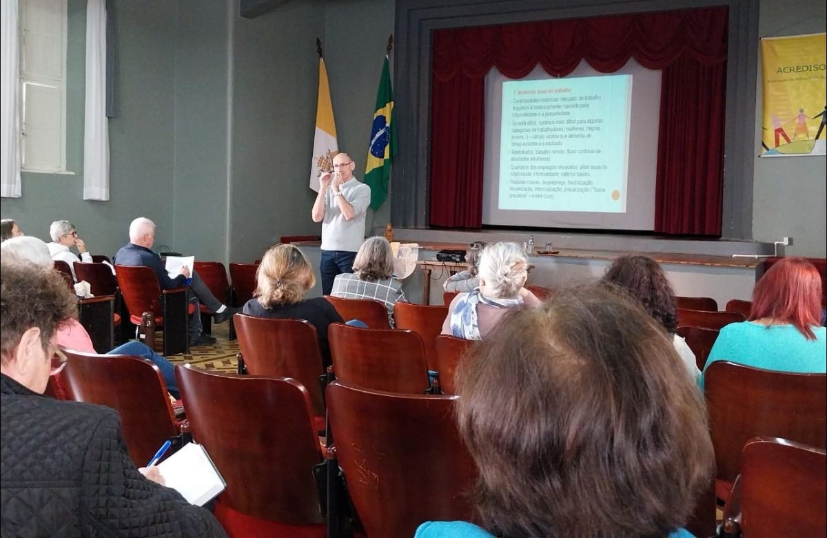 Foto de capa da notícia Diocese de Caxias do Sul realiza segundo encontro sobre a Economia de Francisco