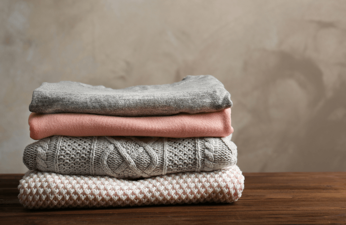 Foto de capa da notícia Solidariedade que aquece: campanha de inverno da Cáritas da Diocese de Caxias do Sul distribui 40 mil peças de roupa