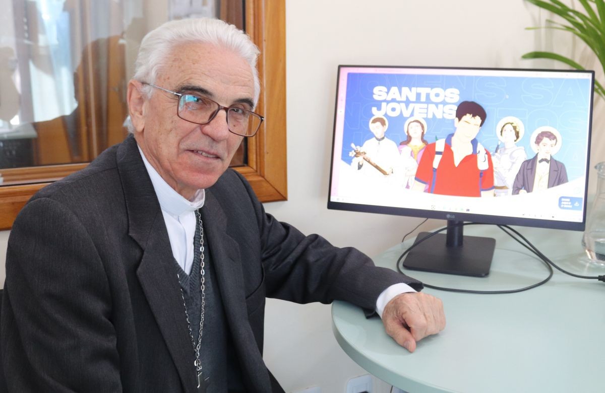 Foto de capa da notícia Lançado o site "Santos Jovens" que reúne vídeos e e-book com histórias organizadas por Dom Alessandro Ruffinoni