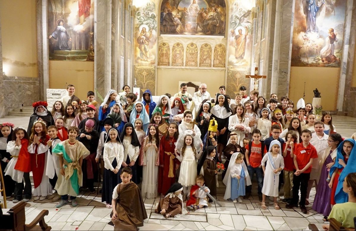 Foto de capa da notícia Pequenos Santos, Grandes Exemplos de Fé