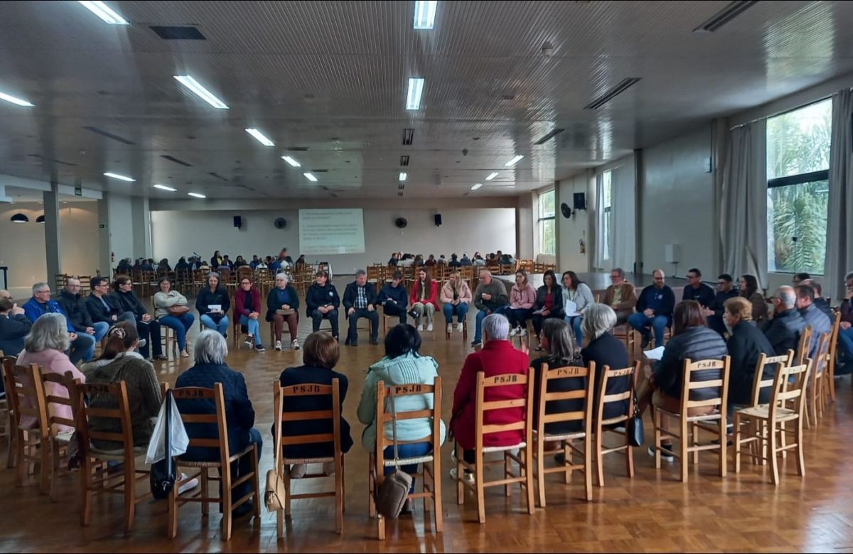 Foto de capa da notícia Vicariato de Nova Prata reúne mais de 100 lideranças para avaliar missão e projetar evangelização para 2026