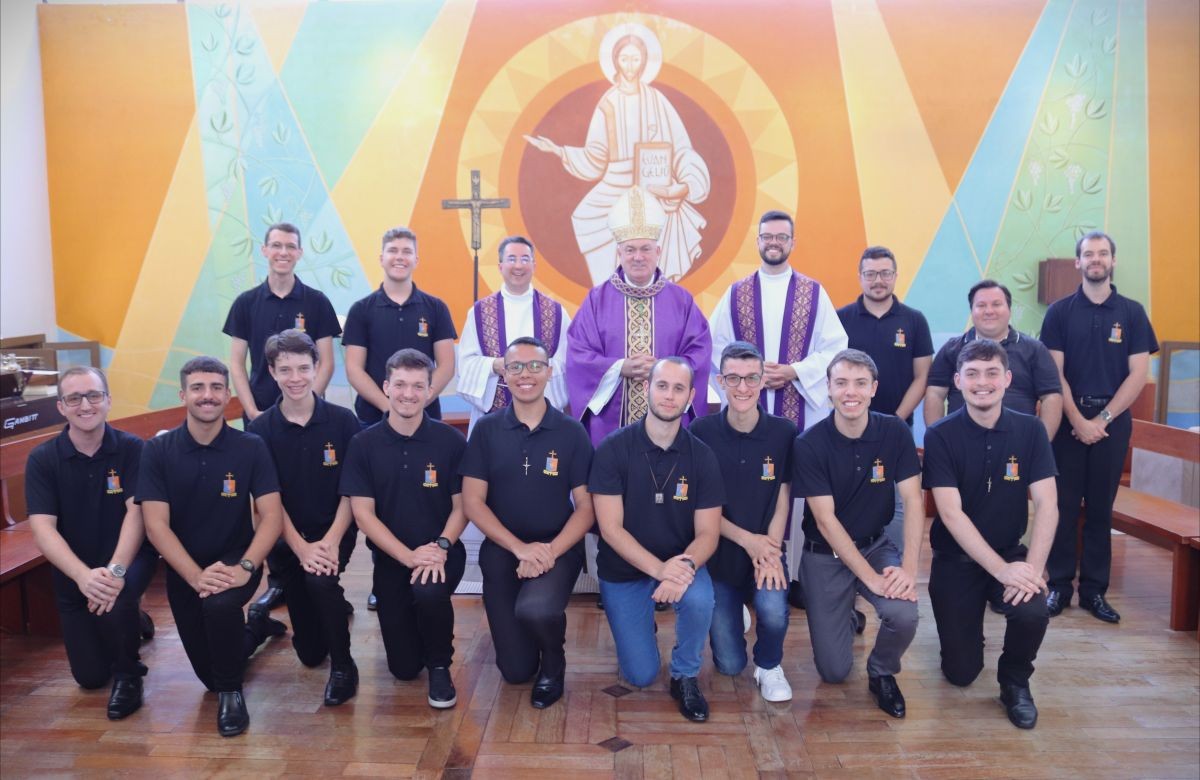 Foto de capa da notícia Missa no Seminário Maior São José marca início do ano acadêmico de 2026 dos seminaristas da Diocese de Caxias do Sul