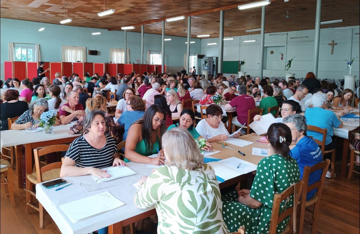 Foto de capa da notícia Diocese de Caxias do Sul reúne coordenações de Catequese e catequistas para explanar relatório do Censo Catequético
