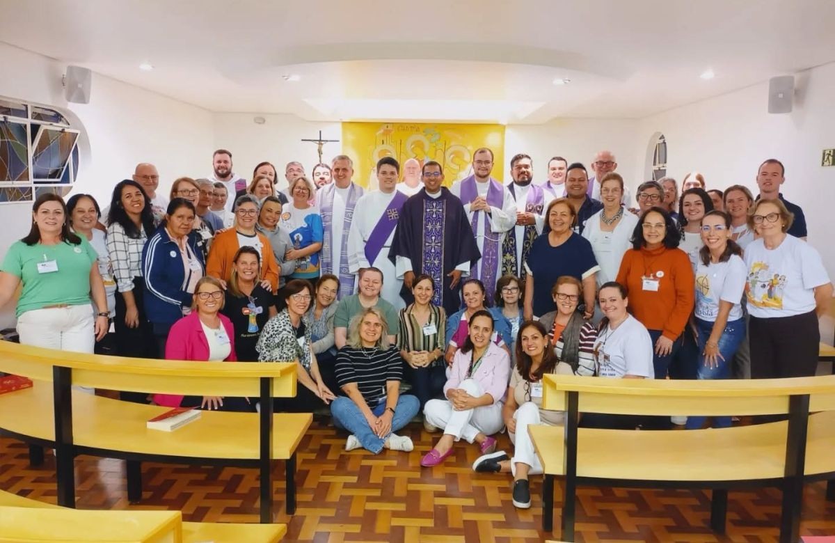 Foto de capa da notícia Comissão de IVC da Diocese de Caxias do Sul participa de encontro regional em Santa Maria