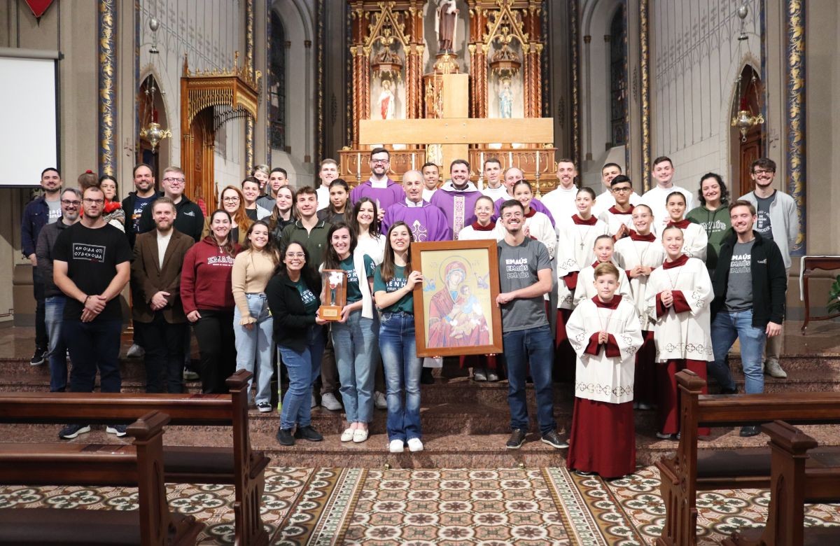 Foto de capa da notícia Pré-Bote Fé é lançado com missa e presença da juventude na Catedral Diocesana de Caxias do Sul