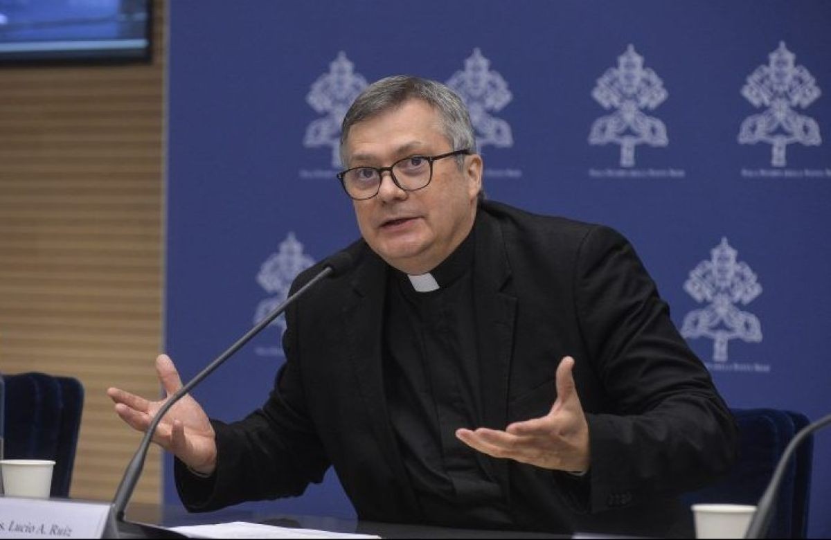 Foto de capa da notícia Diocese de Caxias do Sul e Pascom do Regional Sul 3 promovem live com o secretário do Dicastério para a Comunicação