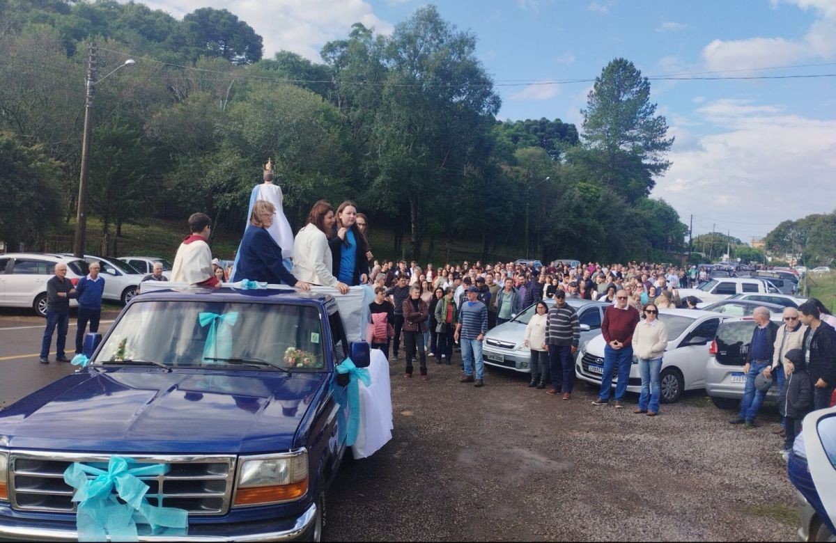 Foto de capa da notícia Paróquia de Nova Prata celebra 25ª Romaria em honra a Nossa Senhora de Caravaggio no povoado Colla