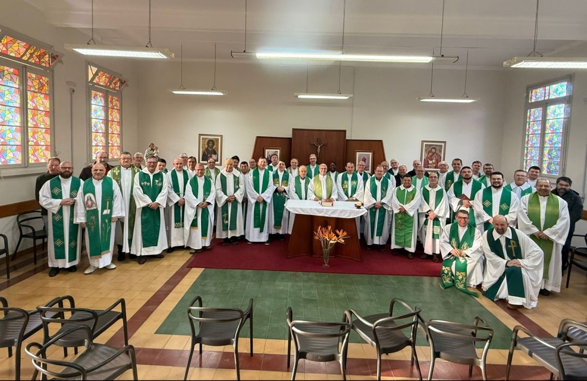 Foto de capa da notícia Padres da Diocese de Caxias do Sul participam de curso do clero do Regional Sul 3, em São Leopoldo
