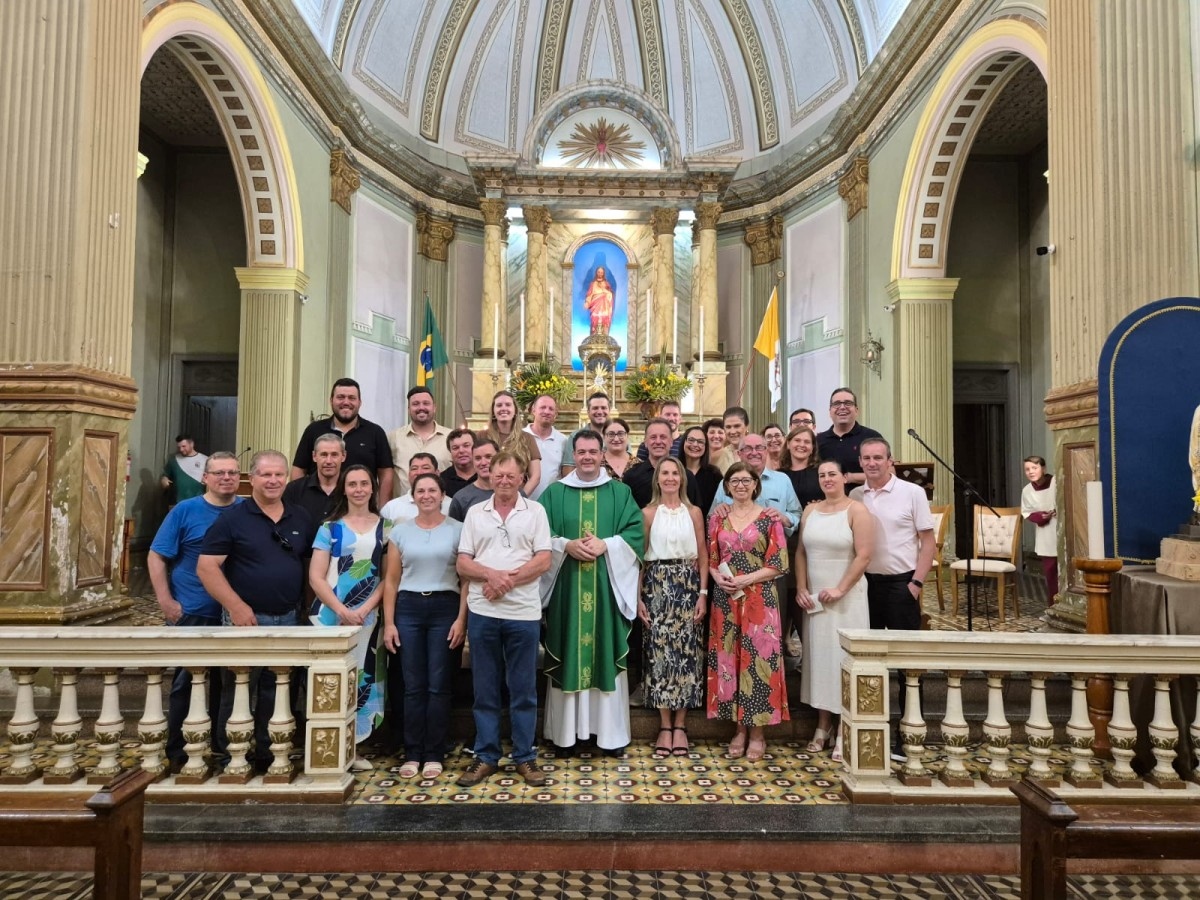 Paróquia de Antônio Prado celebra Jubileu dos Poderes Públicos da Região Pastoral de Flores da Cunha