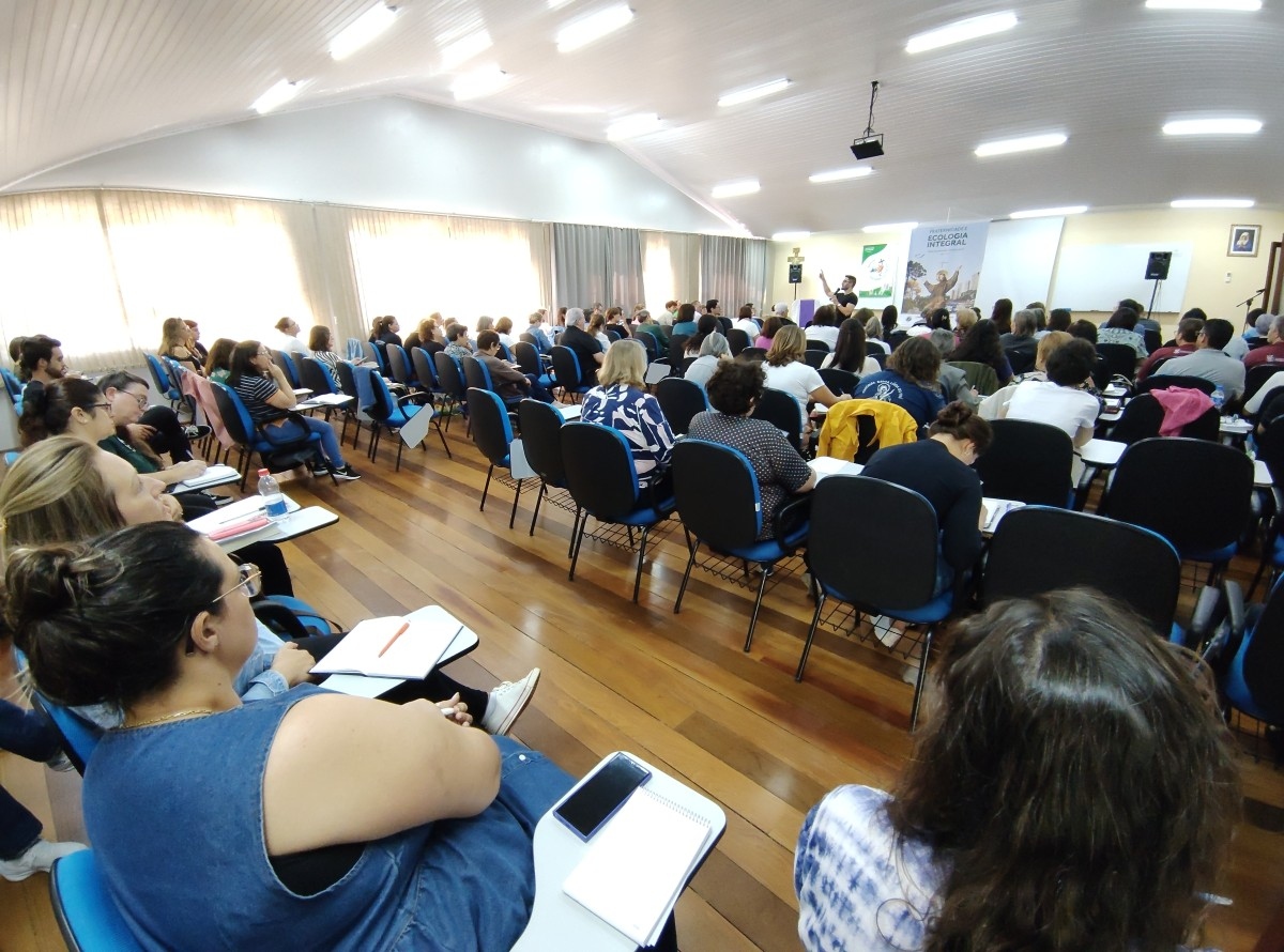 Encontro reúne coordenações da Iniciação à Vida Cristã das sete Regiões de Pastoral da Diocese de Caxias do Sul