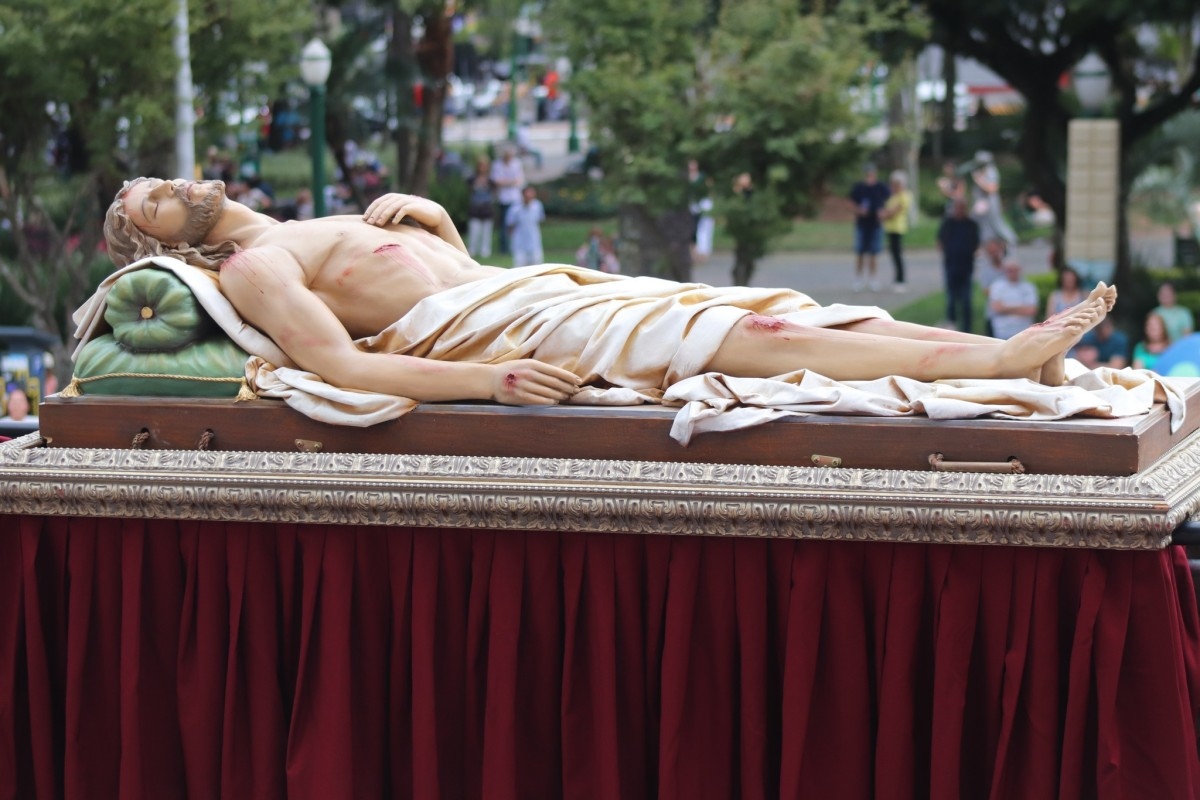 Confira a programação do Tríduo Pascal 2025 nas paróquias da Diocese de Caxias do Sul