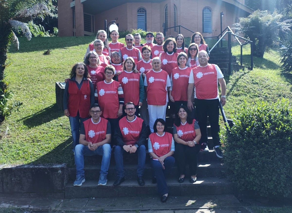 Cáritas da Diocese de Caxias do Sul promove formação para implantação da Cáritas nas paróquias