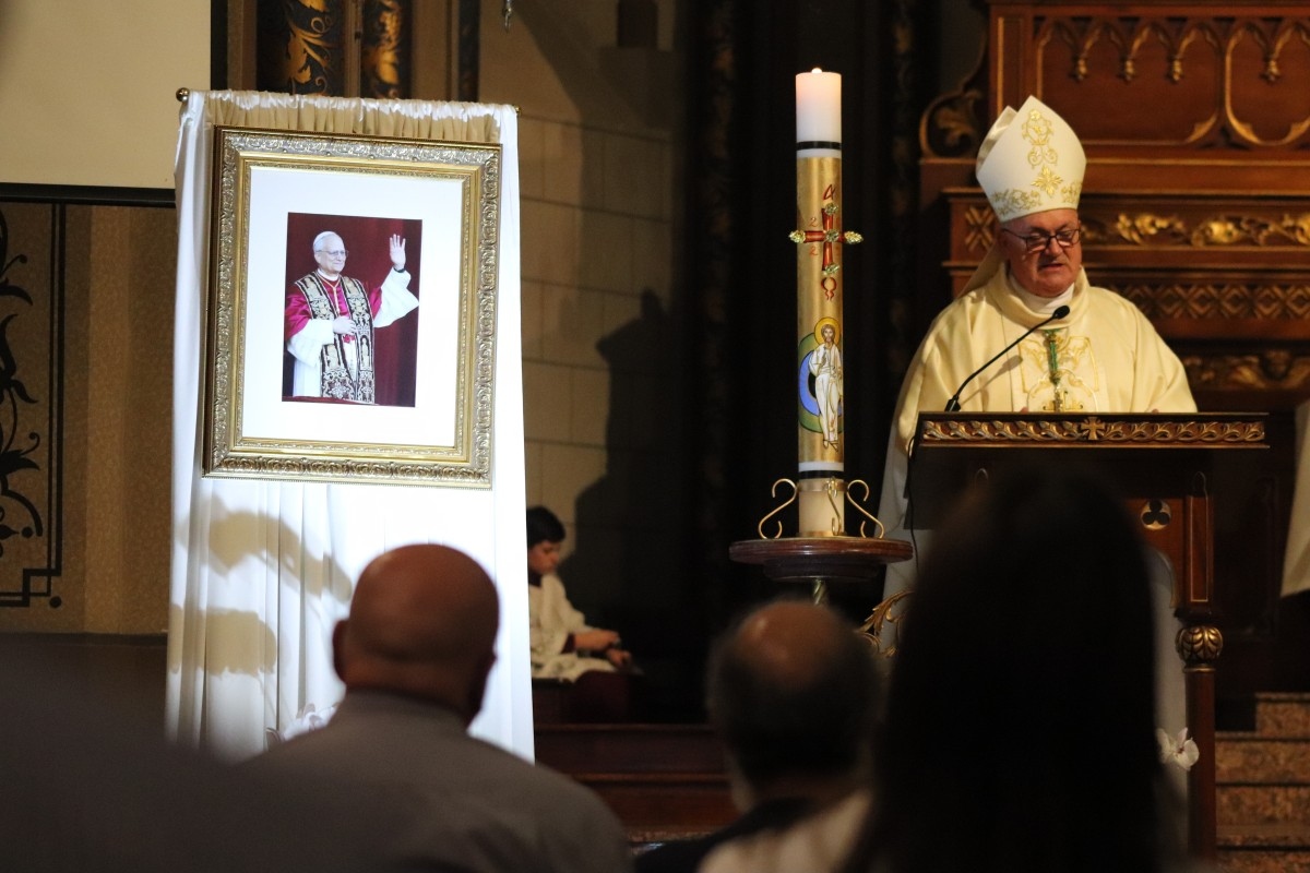 Dom José Gislon preside Missa em ação de graças pela eleição do Papa Leão XIV, na Catedral Diocesana de Caxias do Sul