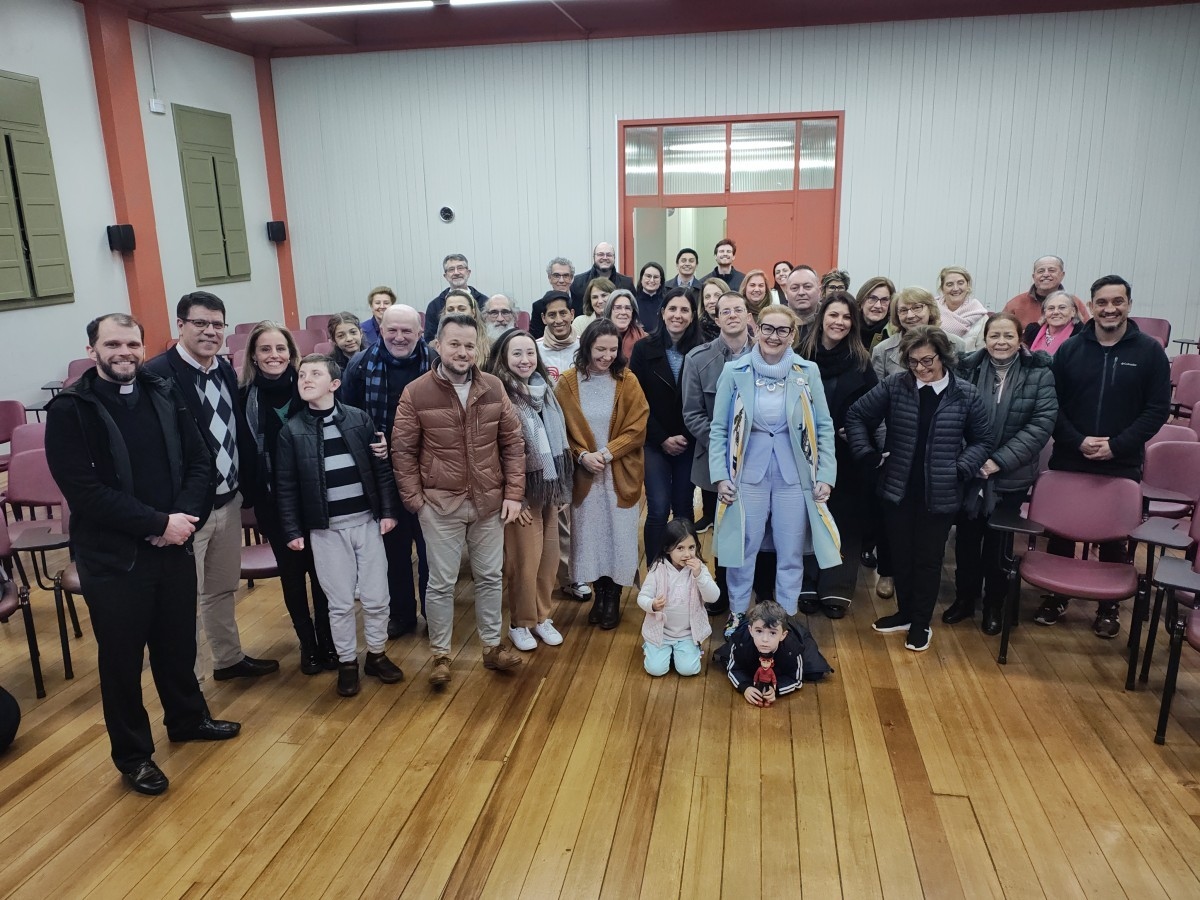 Palestras da Semana da Família na Catedral de Caxias concluem com o testemunho do casal Franco e Cibeli Scariot