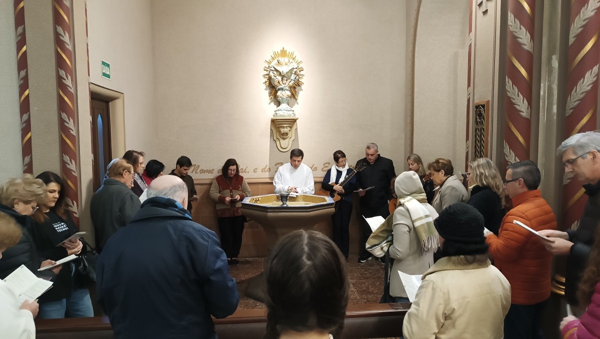 Semana Nacional da Família na Diocese de Caxias do Sul é concluída com a peregrinação jubilar à Catedral