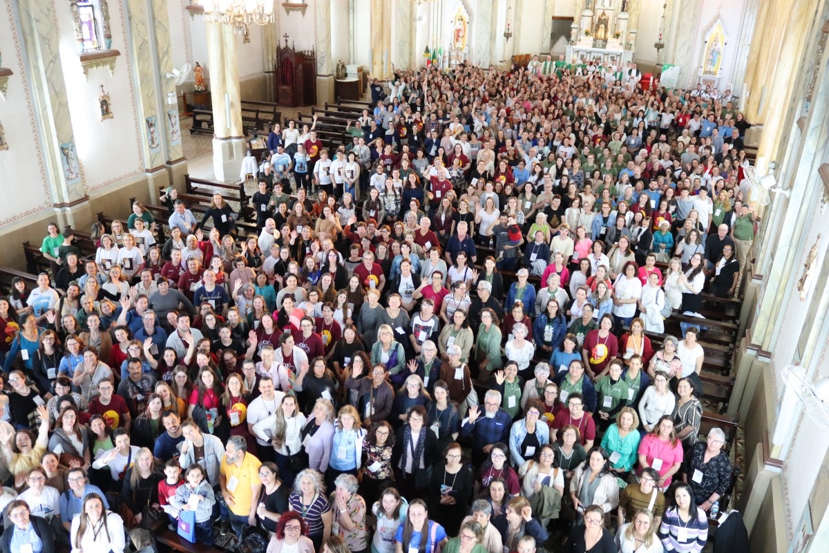 Jornada da Catequese da Diocese de Caxias do Sul leva mais de 900 catequistas a Nova Prata num dia de celebração