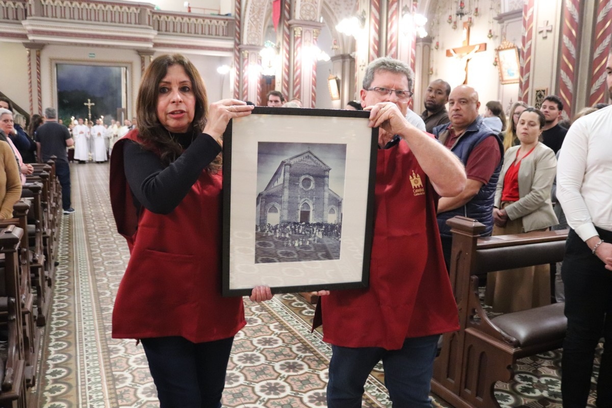 Missa solene marca os 125 anos da dedicação da Igreja Catedral Diocesana de Caxias do Sul