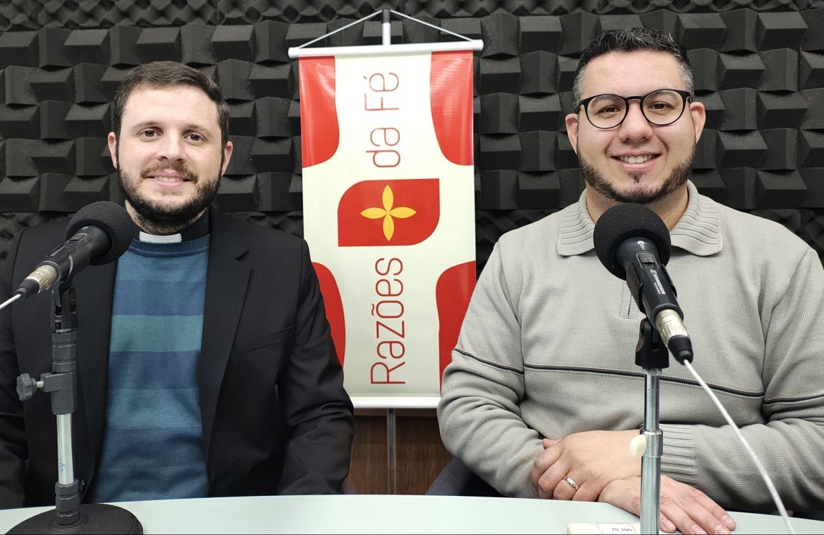 Foto de capa da notícia "Pode um católico não acreditar na Eucaristia?"pergunta o programa Razões da Fé da semana do Corpus Christi