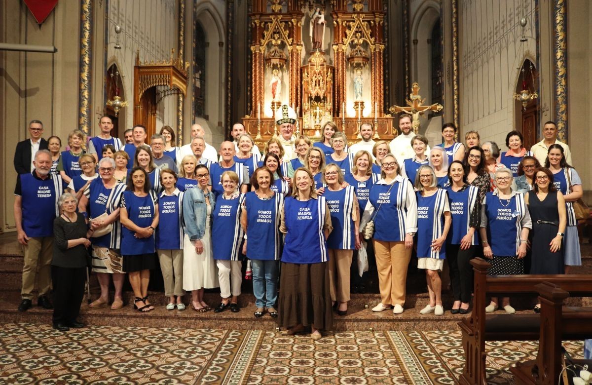 Foto de capa da notícia Missa solene e confraternização marcam a celebração dos 25 anos da Casa Madre Teresa, Pastoral Social da Catedral