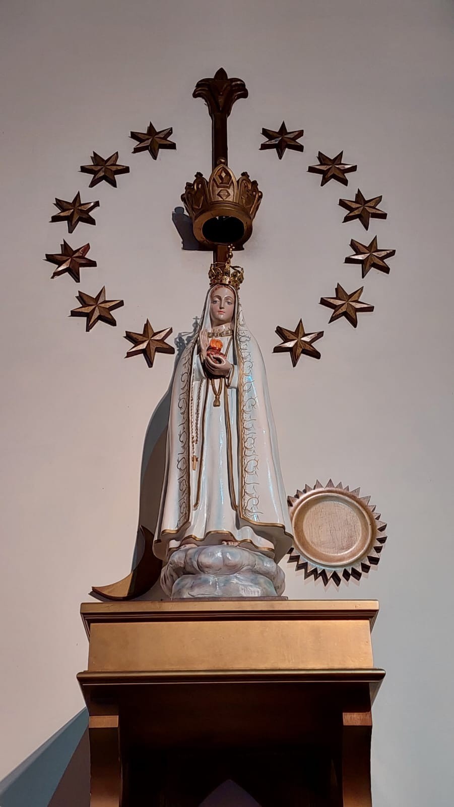 Paróquia Cristo Rei celebra co-padroeira, Nossa Senhora de Fátima