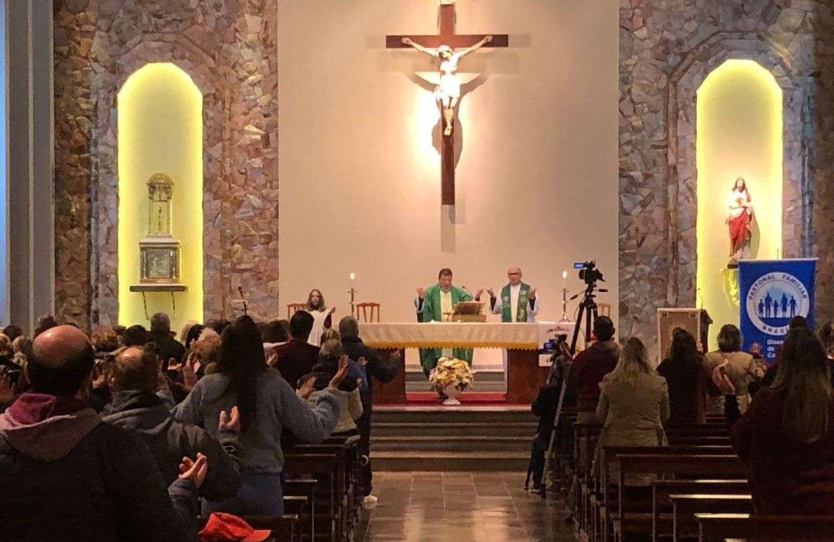 Foto de capa da notícia Missa em Caxias do Sul marca a abertura diocesana do X Encontro Mundial das Famílias