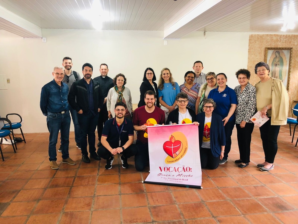 Equipe do Ano Vocacional da Diocese de Caxias se encontra com professores de Ensino Religioso e agentes da Pastoral da Educação